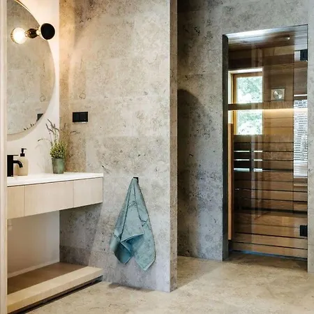 Uus-meremaee Kadaka With Jacuzzi, Golf & Padel Villa